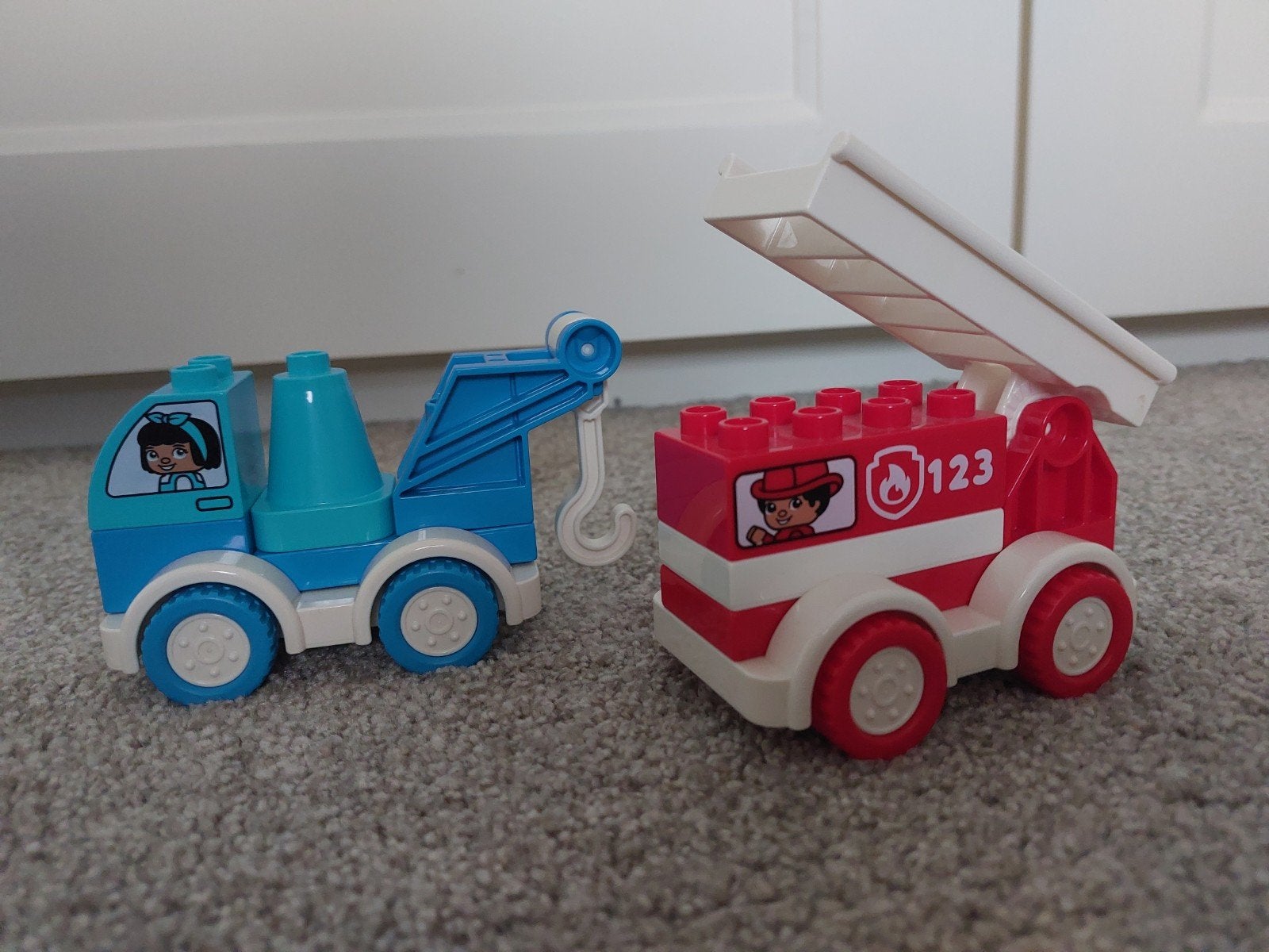 Lego Duplo sleepwagen 10918 + brandweerwagen 10917, Ophalen of Verzenden, Zo goed als nieuw, Duplo