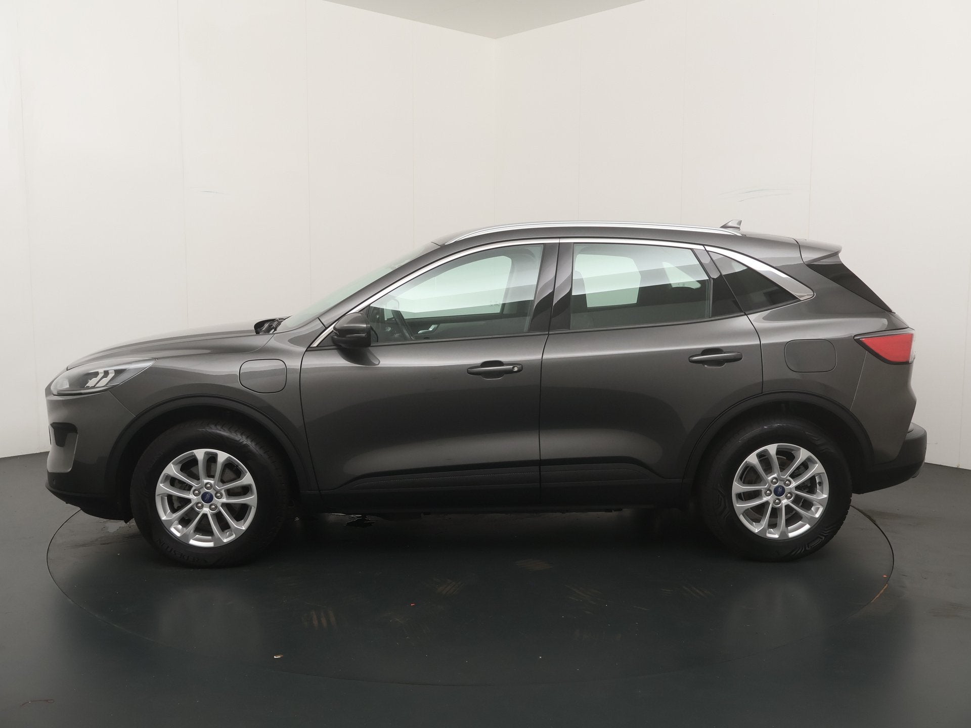 Ford Kuga 2.5 PHEV 225 pk Titanium | Camera | Navi | Clima |, Gebruikt, 4 cilinders, Origineel Nederlands, Bedrijf