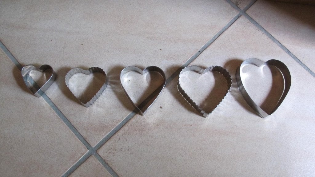 uitsteekvormen hartjes, Verzenden, Zo goed als nieuw, Taarten of Cupcakes, Bakvorm