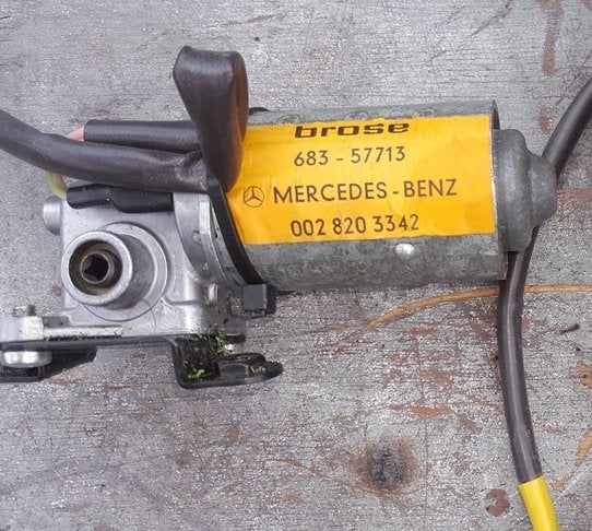 Mercedes W126 Hoofdsteun motor links, Auto-onderdelen, Ophalen of Verzenden, Gebruikt, Mercedes-Benz