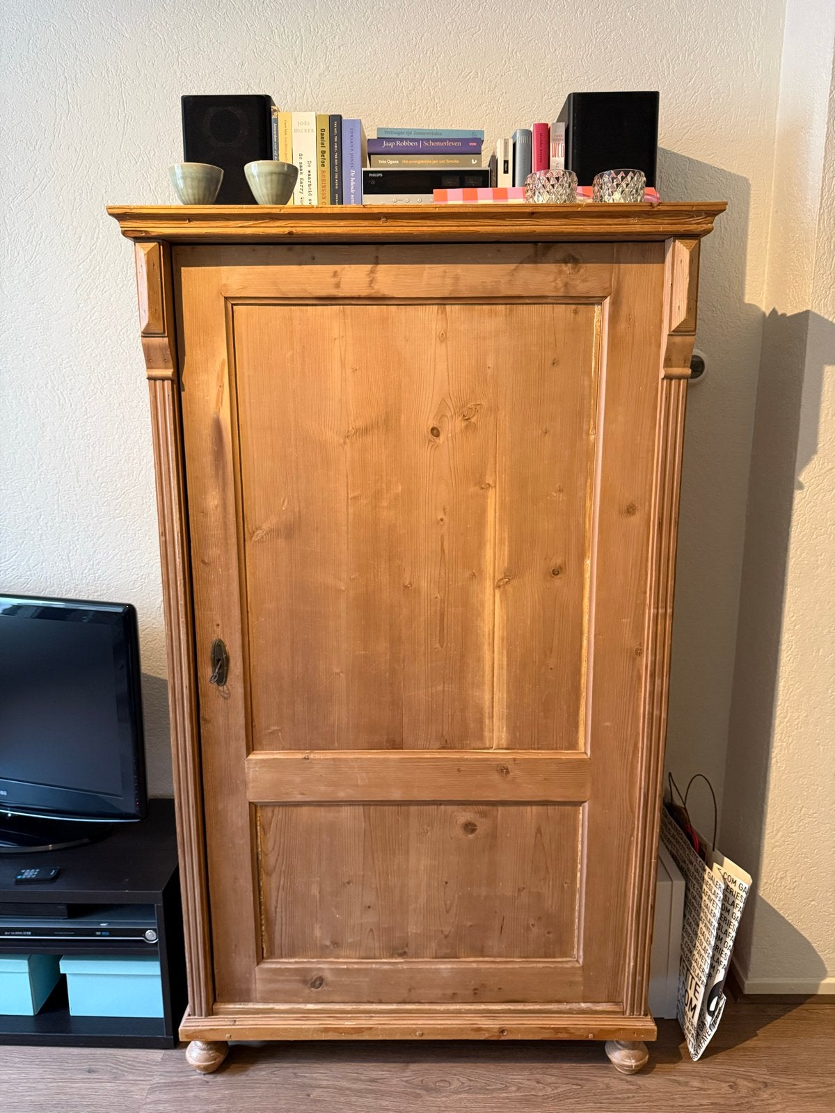 Massief houten kast met planken - Vintage grenen, Ophalen