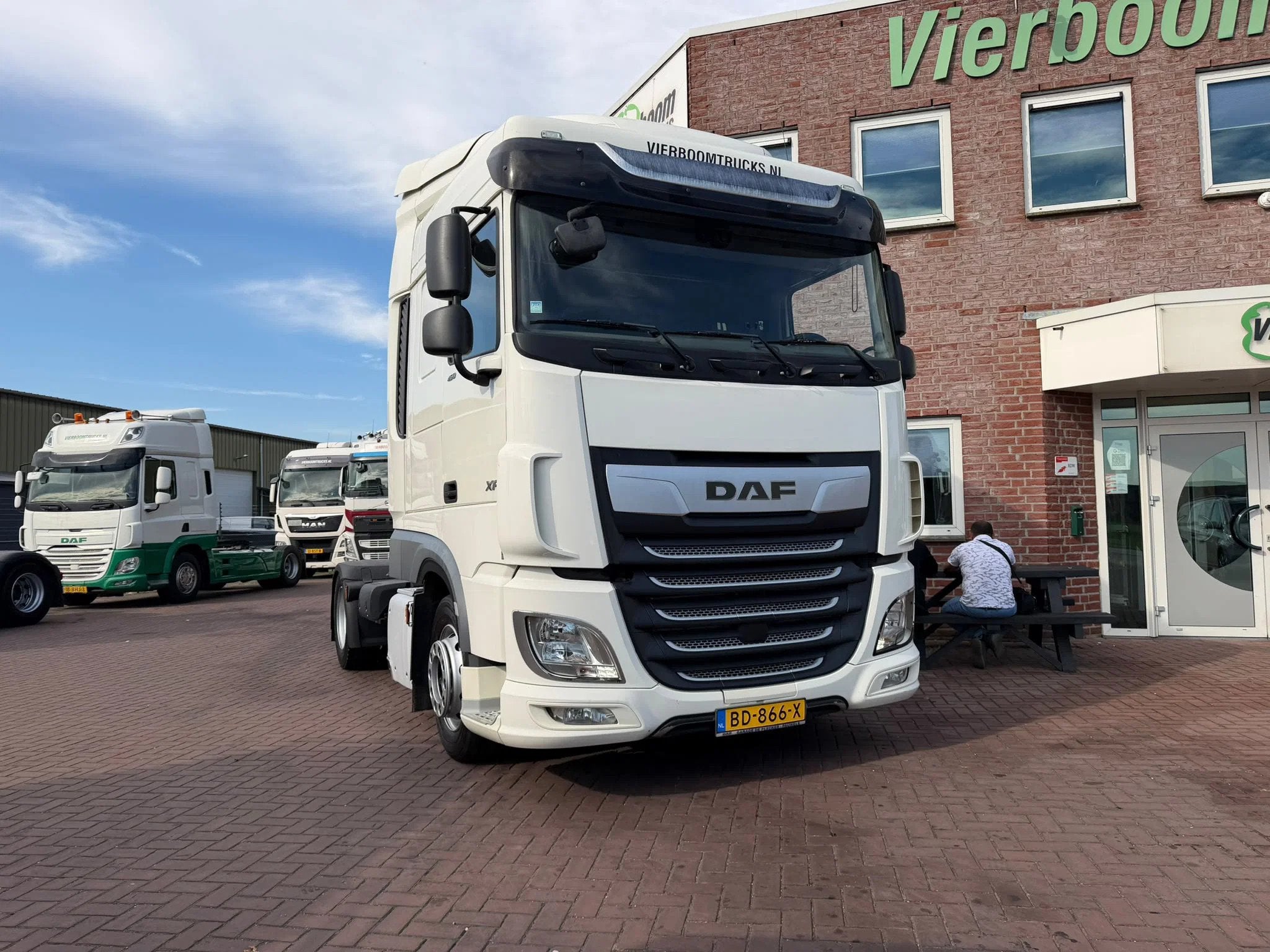 DAF XF XF450 FT Lowdeck / 2x Bed / Smart tacho / 541.204KM, Automaat, Achterwielaandrijving, Euro 6, 330 pk