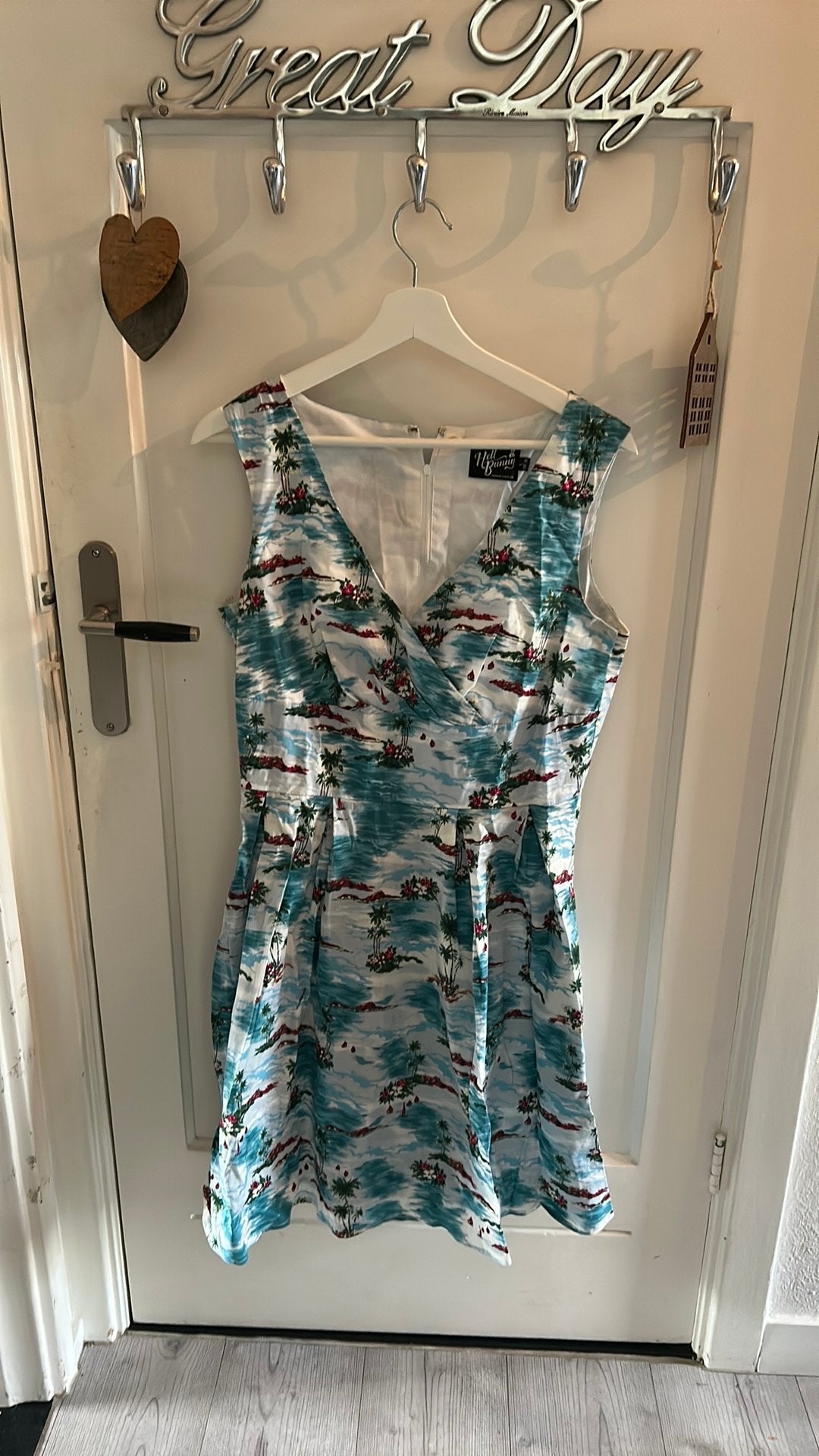 Jurk dames hell bunny l, Ophalen of Verzenden, Zo goed als nieuw, Maat 42/44 (L), Onder de knie