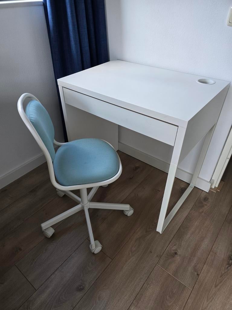 Bureau + stoel en opberg rekje + ton., Huis en Inrichting, Bureaus, Ophalen