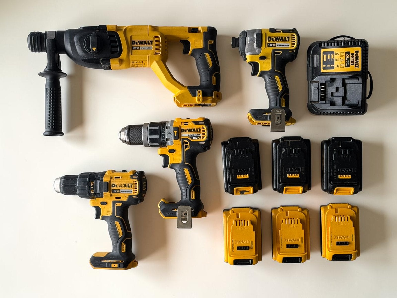 Dewalt 18V XR set | boor/klop/slag machine | 6X accu, Ophalen of Verzenden, Gebruikt, Boormachine