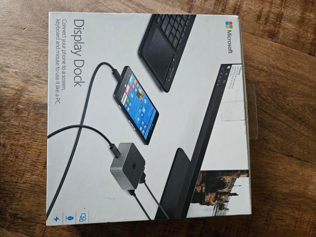 Microsoft Display Dock HD-500 - ook voor surface tablets, Docking station, Ophalen of Verzenden, Microsoft, Laptop