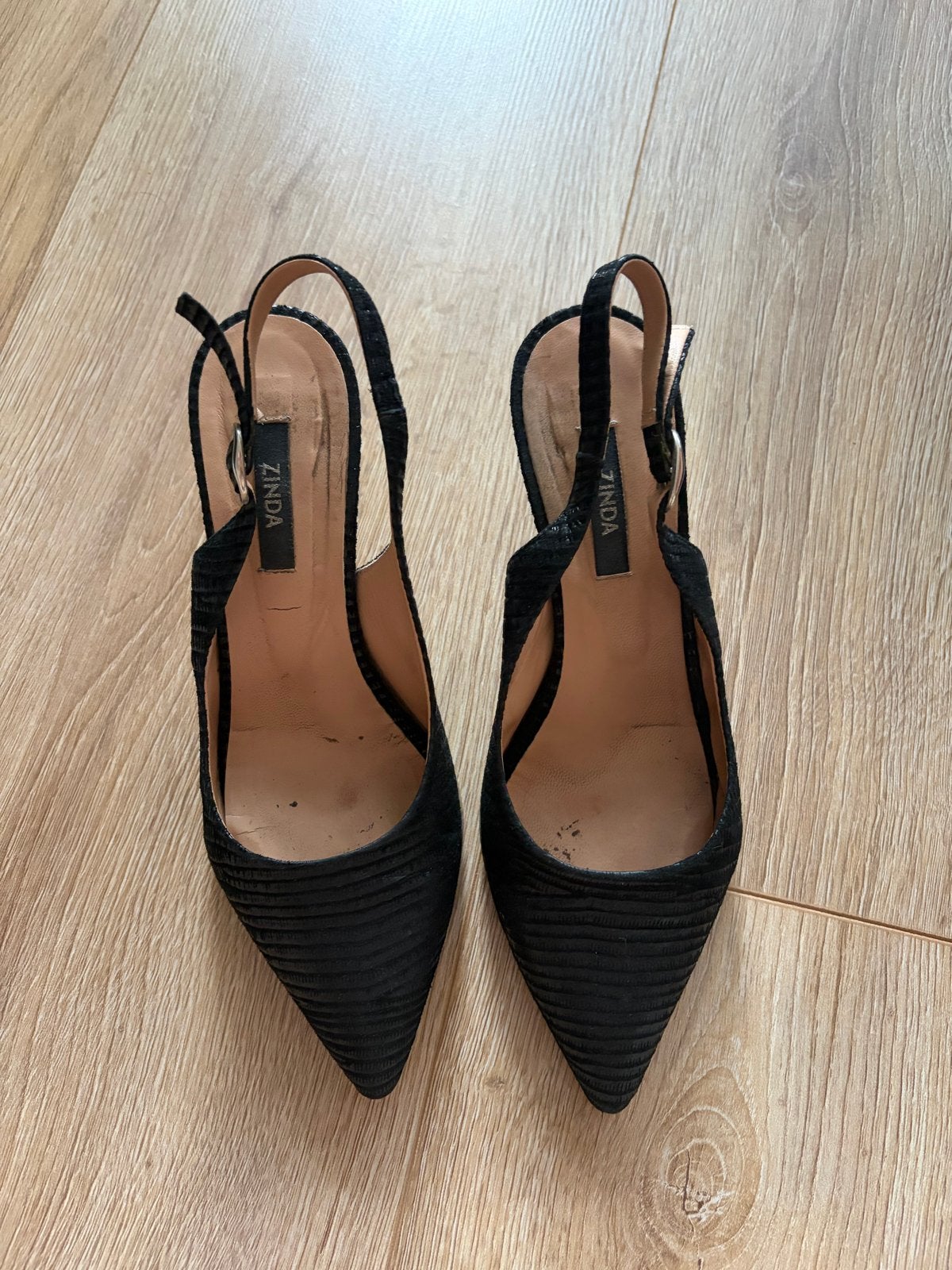 Zwarte Zinda slingback hakken - Maat 38, Ophalen of Verzenden, Gedragen, Zwart, Pumps