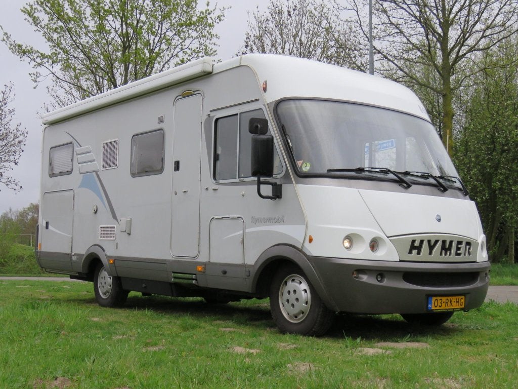 Hymer B614 140 Pk Nederlandse camper 1e Eigenaar Bj 2005, Caravans en Kamperen, Integraal, Standaard zit, Ringverwarming, Afzuigkap