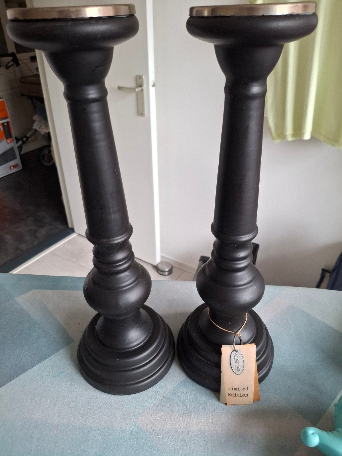 Riverdale Kandelaars - 40 cm hoog - Limited Edition, Huis en Inrichting, Overige materialen, Riverdale, Zwart, Ophalen of Verzenden