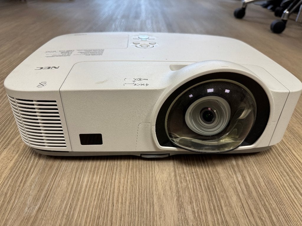 Beamer NEC NP-M260XS, Audio, Tv en Foto, Beamers, Ophalen, Gebruikt, NEC, LCD