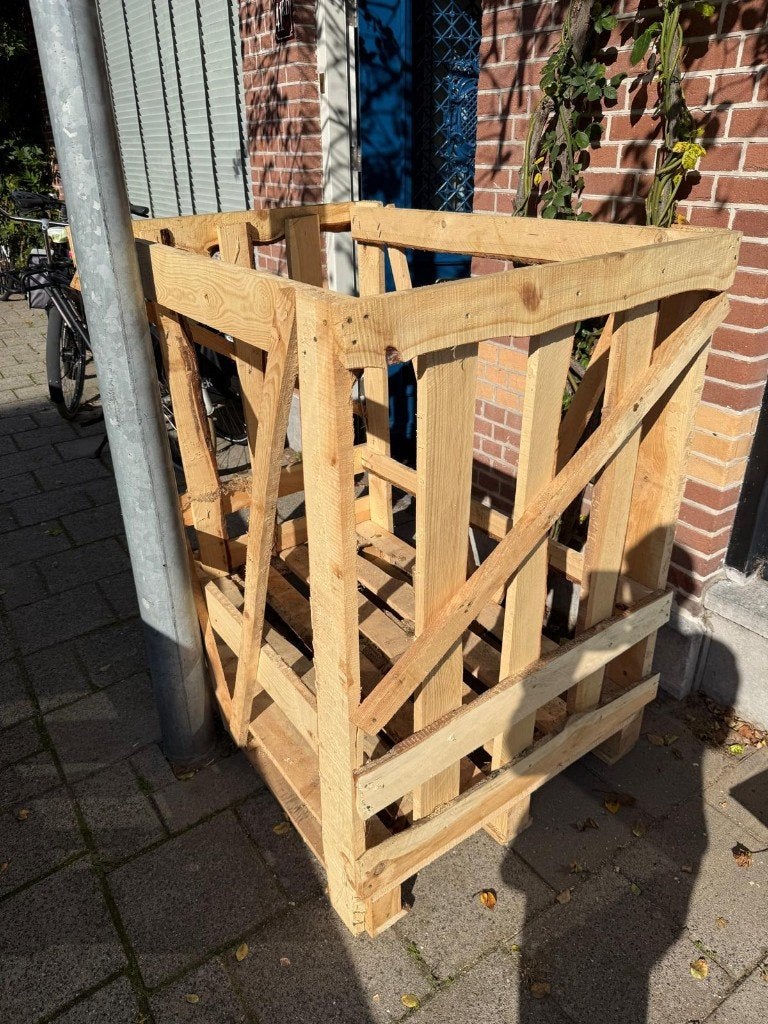 Krat, Ophalen, Gebruikt, 100 cm of meer, 60 cm of meer