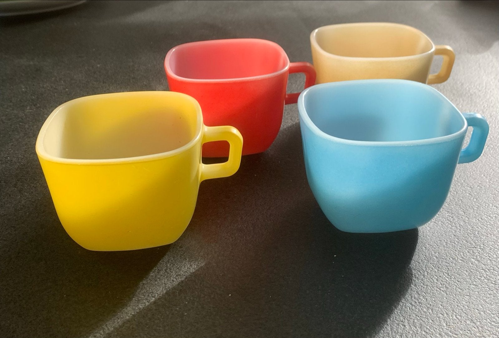 Set van 4 vintage Opale soepkommen, Gebruikt, Keramiek, Vintage, Mok