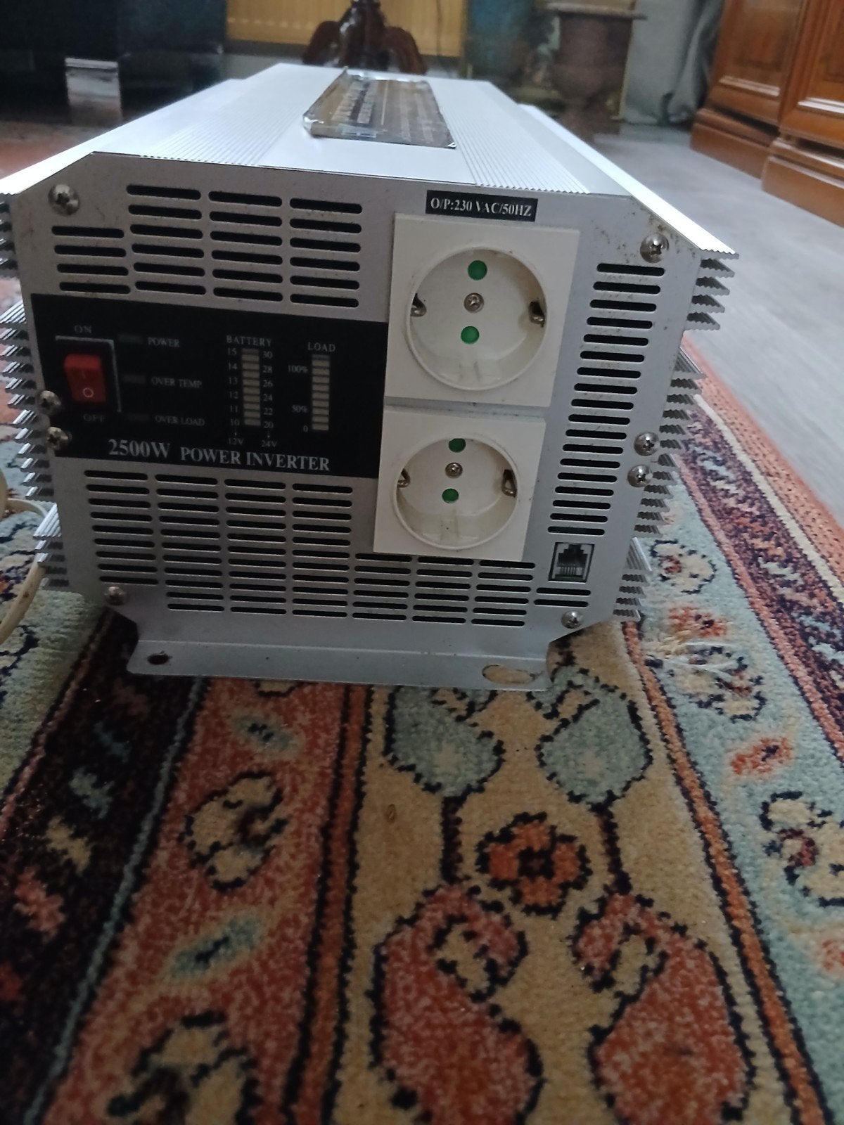 HQ 2500W Omvormer 12V DC naar 230V AC - Zo goed als nieuw, Ophalen of Verzenden, Zo goed als nieuw