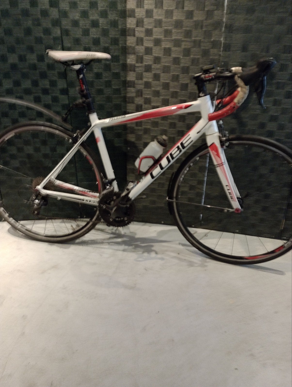 Cube Peloton racefiets - Wit/Rood, 28 inch, Gebruikt, Aluminium, Meer dan 20 versnellingen