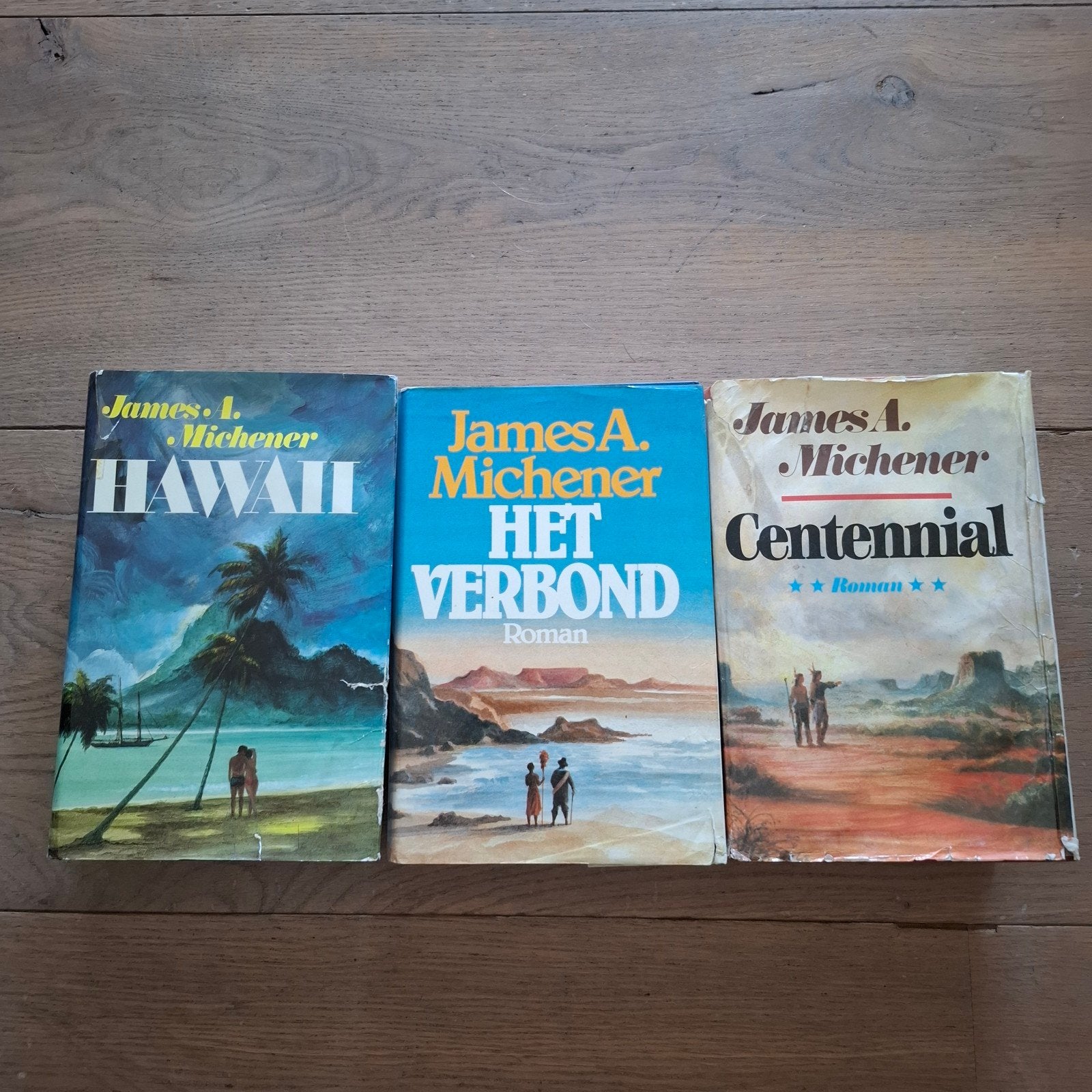 3 x james a. michener Hawaii centennial het verbond, Boeken, Ophalen of Verzenden, Gelezen
