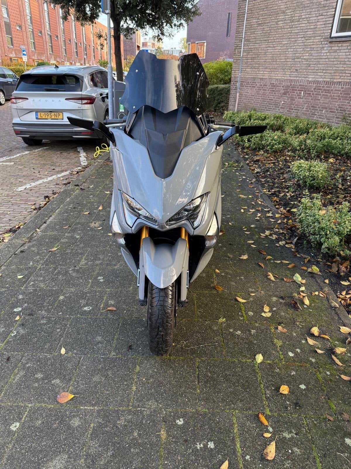 TMAX 530xdmet Zadel- & Handvatverwarming, Elektrisch Windsch, Motoren, Motoren | Yamaha, Handvatverwarming, Scooter, Gebruikt