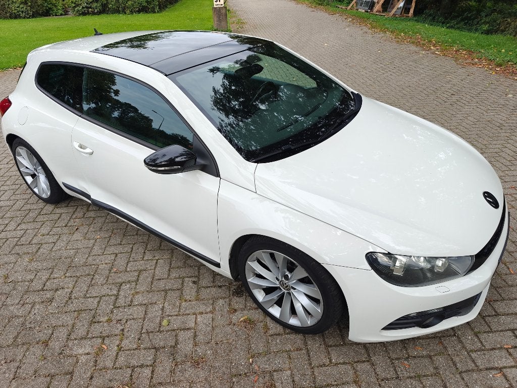 Volkswagen Scirocco 1.4 TSI 118KW DSG Automaat Remus Dakraam, Auto's, Zwart, 4 cilinders, Wit, Origineel Nederlands