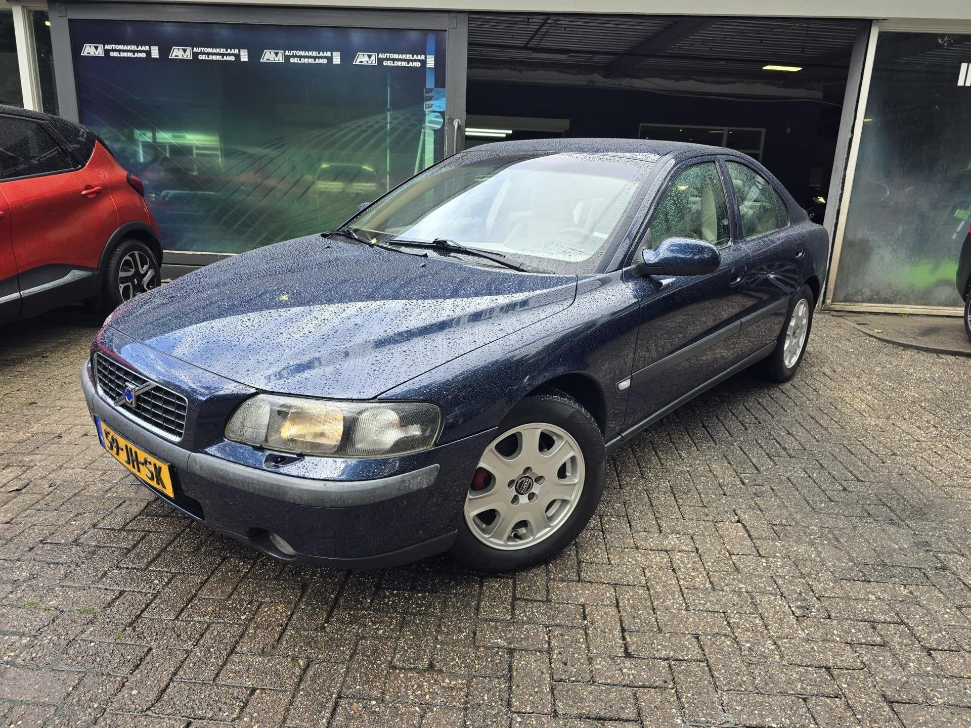 Volvo S60 2.4 Edition | NIEUWE APK | AIRCO | LEDER | LMV | S, Auto's, Voorwielaandrijving, Gebruikt, Beige, Blauw