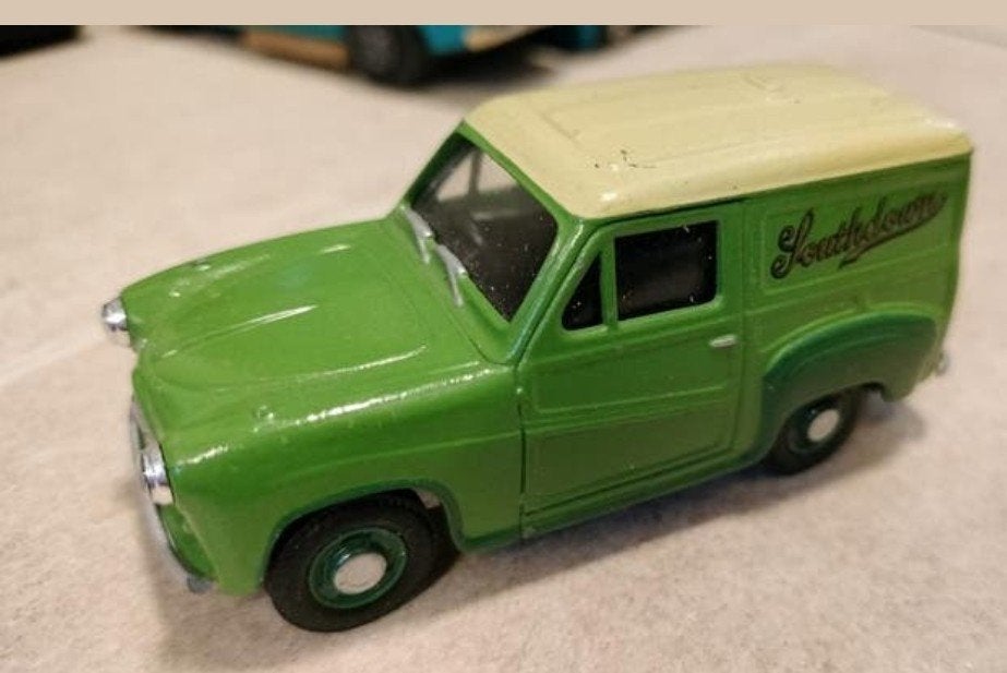 CLASSIC CORGI AUSTIN panel van 1/43, Ophalen of Verzenden, Zo goed als nieuw, Auto, Corgi