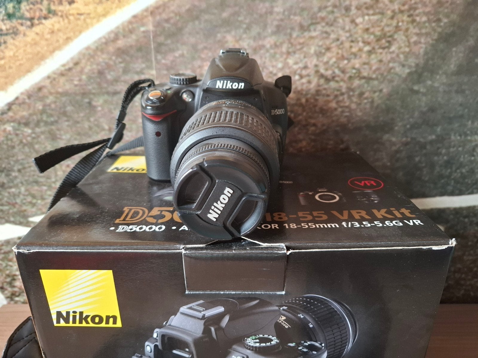 Nikon D5000 Spiegelreflexcamera met 18-55mm VR Kitlens, Gebruikt, Spiegelreflex, Accu, Ophalen of Verzenden