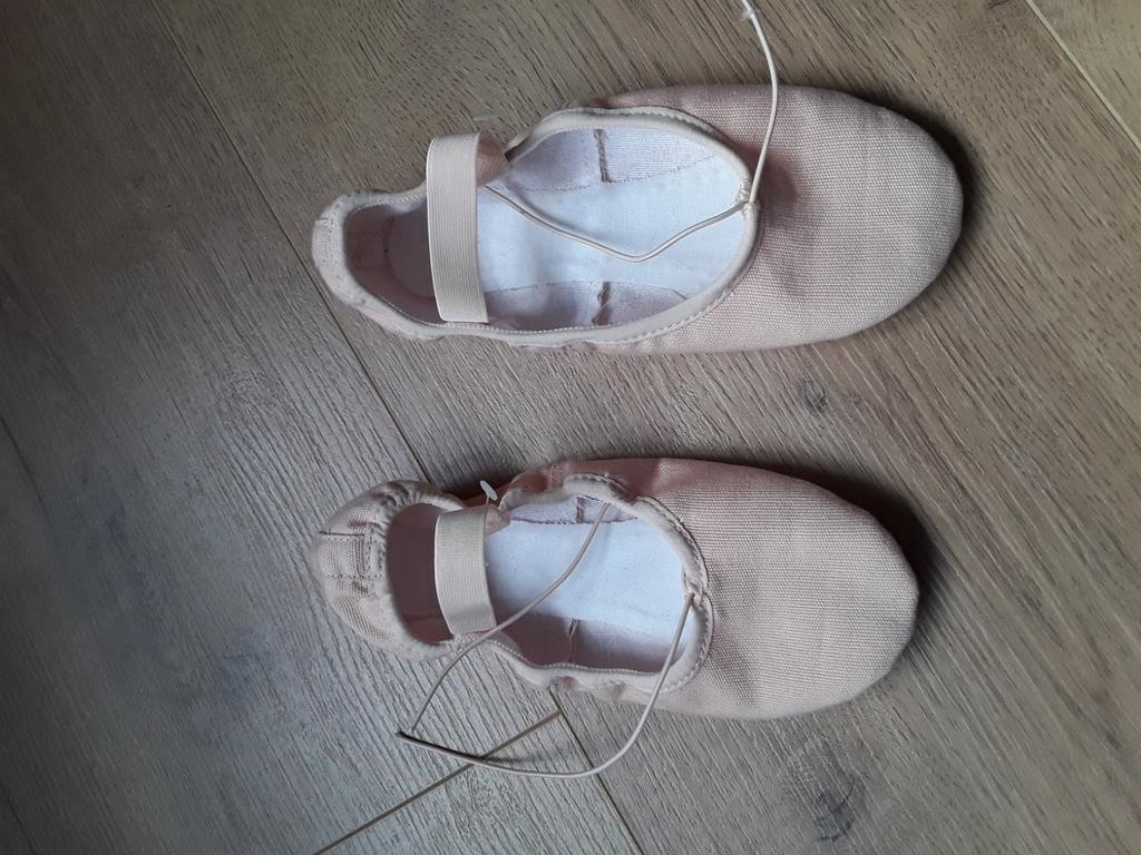 Balletschoenen leer 17 cm  canvas 20 cm, Sport en Fitness, Ballet, Ophalen of Verzenden, Overige typen