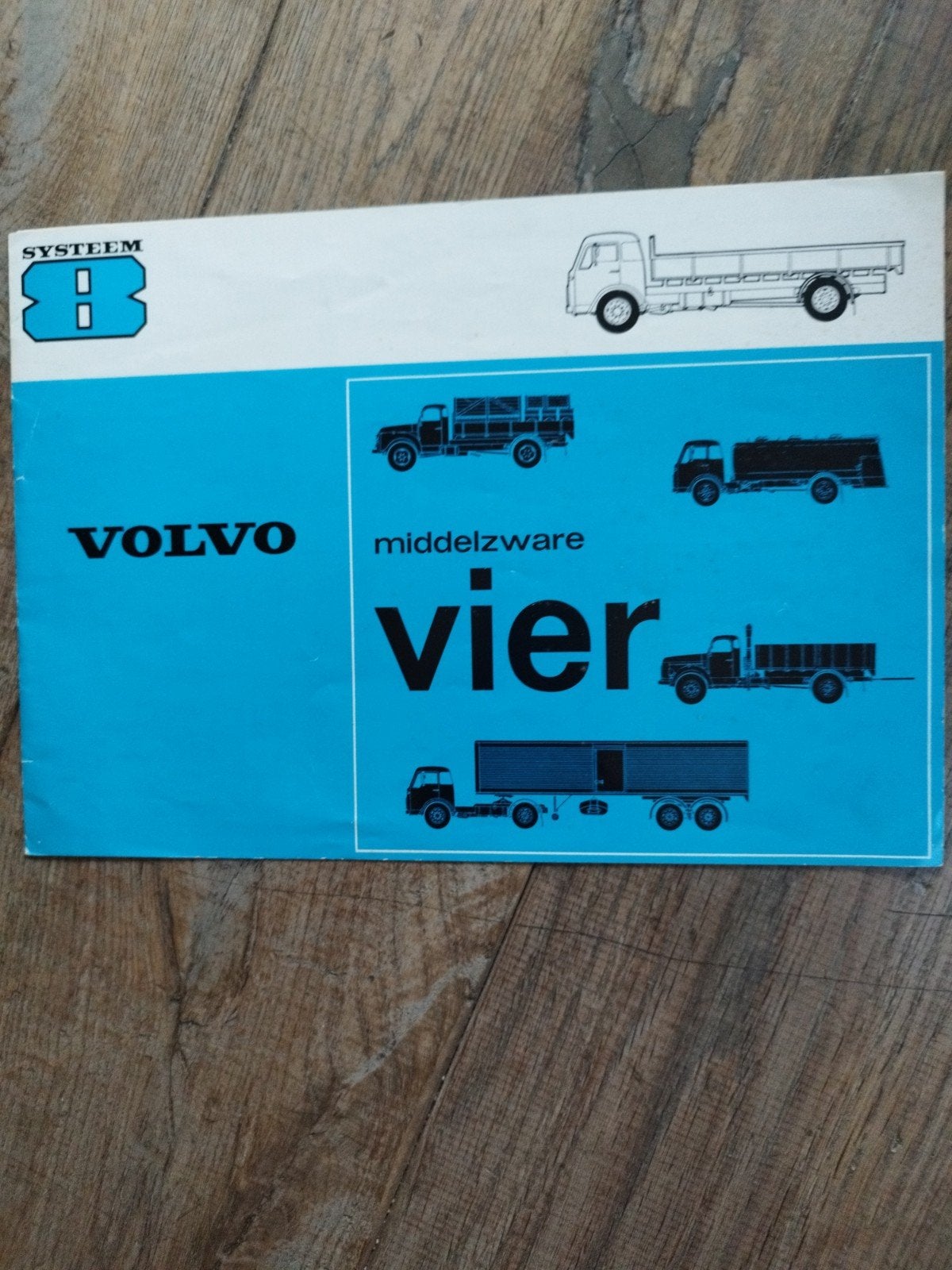Volvo Systeem B Middelzware Vrachtwagens Brochure 1967, Volvo, Zo goed als nieuw, Volvo, Ophalen of Verzenden