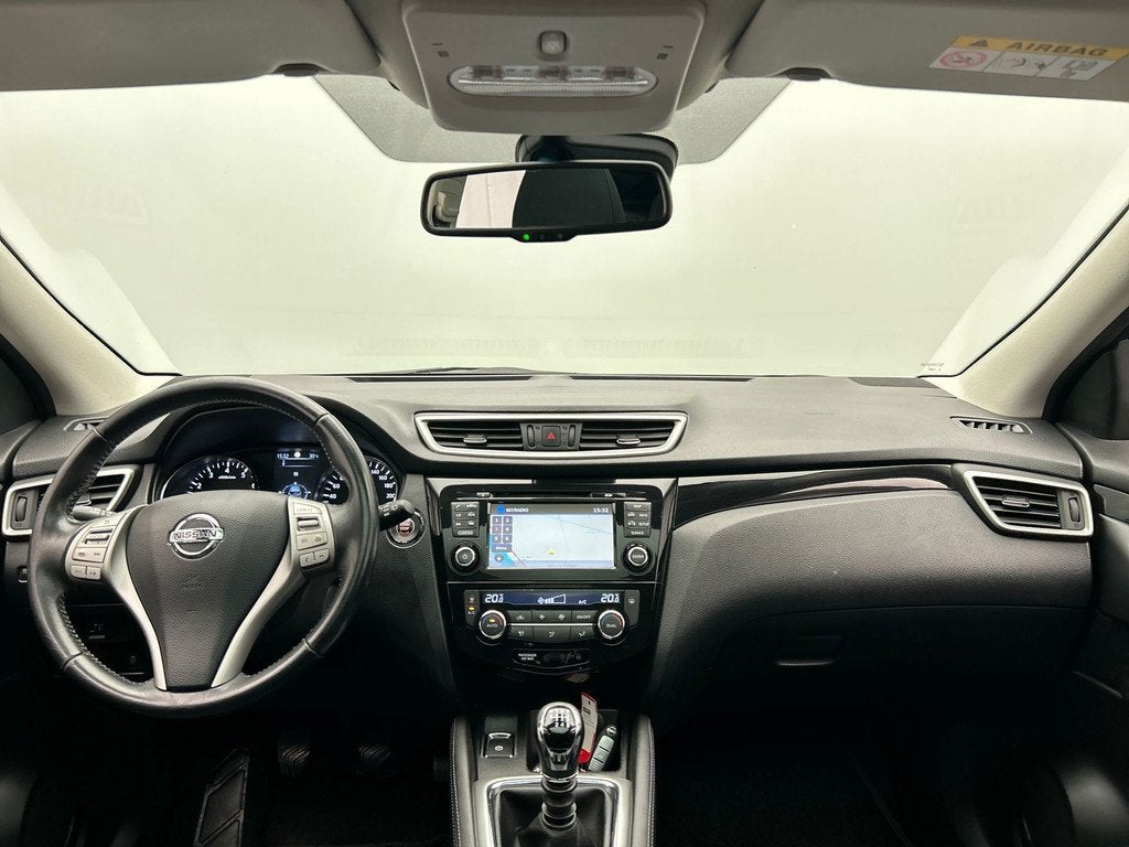 Nissan Qashqai 1.2 N-Connecta | Panoramadak | Navigatie | 36, Auto's, Nissan, Voorwielaandrijving, Stof, Gebruikt, 4 cilinders