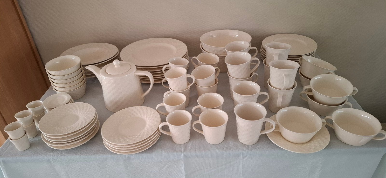 CLARITY CHESS Servies - Uitgebreide set  82 delig tijdloos, Ophalen, Overige merken, Zo goed als nieuw, Overige stijlen