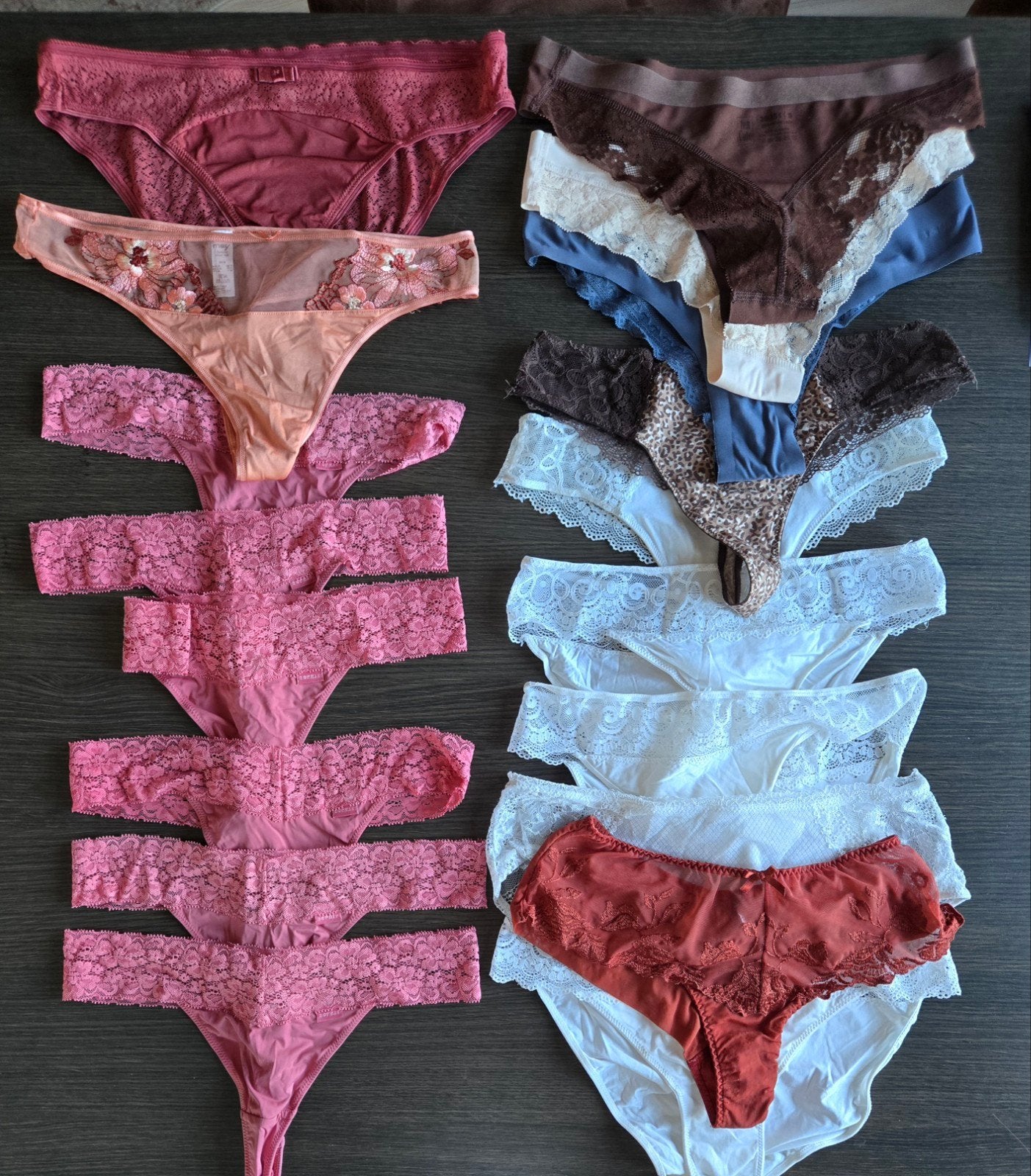 18x Dames slips (S-M) van o.a. Triumph, Mey, TenCate, Esprit, Esprit, String, Ophalen of Verzenden, Roze