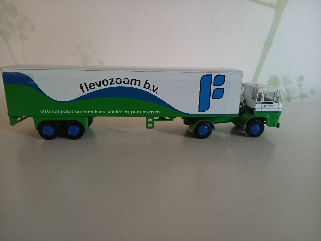 Daf 2300 met eurotrailer flevozoom, Hobby en Vrije tijd, Ophalen of Verzenden, Gebruikt, Bus of Vrachtwagen, Lion Toys