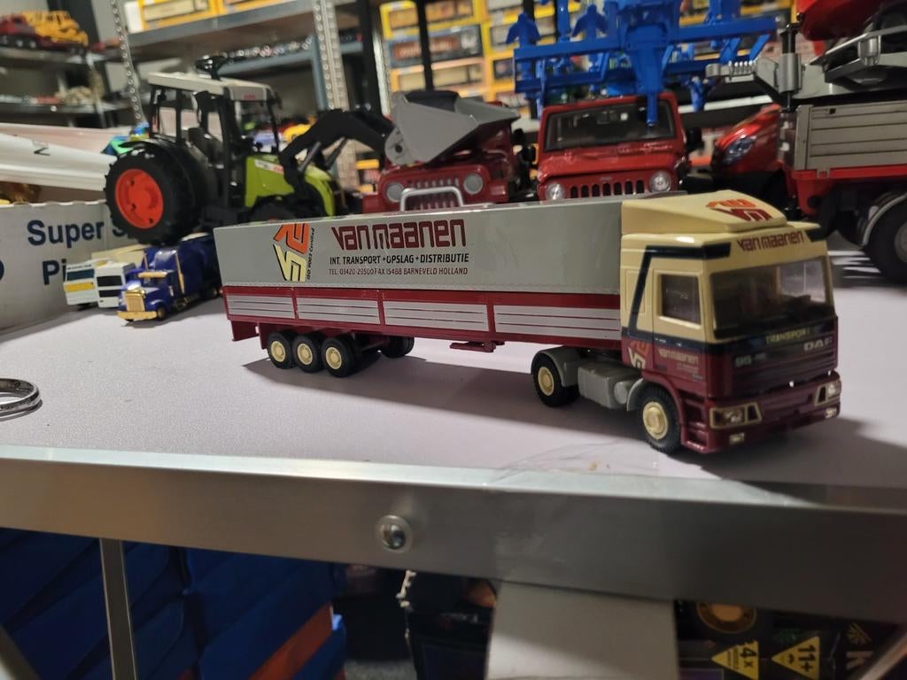 Daf van maanen transport, Hobby en Vrije tijd, Modelauto's | 1:50, Lion, Ophalen of Verzenden, Zo goed als nieuw, Lion
