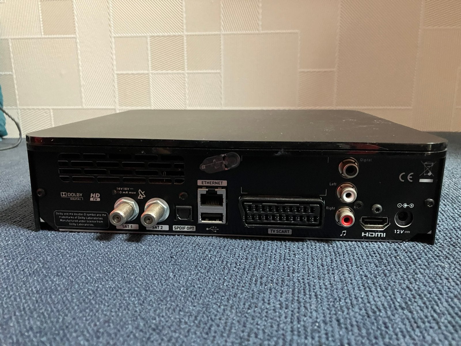 M7 DSR8141 HD satellietontvanger/recoder/dubbele tuner, Ophalen, Gebruikt, Harddiskrecorder