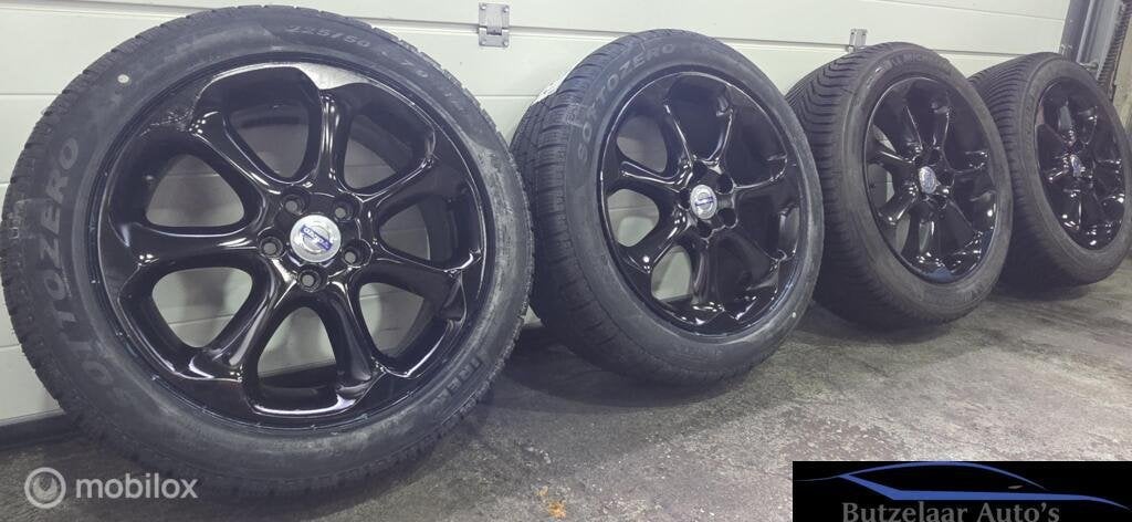 17 inch Winterwielen 5x108 Volvo Ocean Race Hoogglans zwart, Ophalen, Gebruikt, Banden en Velgen, 17 inch