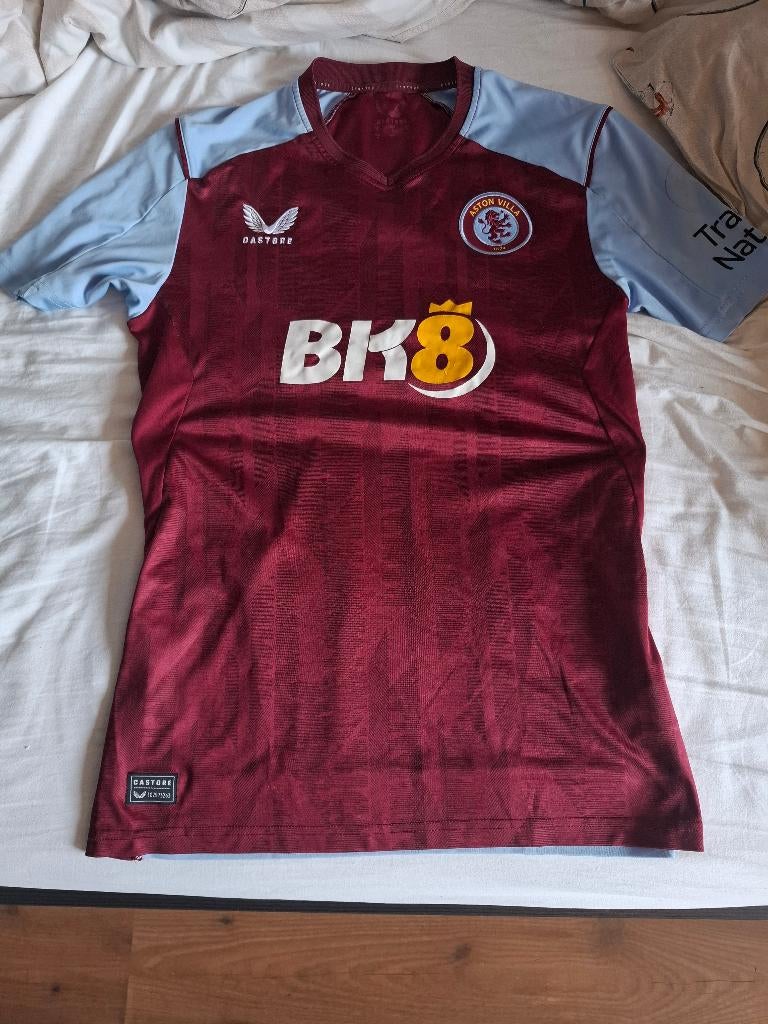Verschillende voetbalshirts, Ophalen, Zo goed als nieuw, Shirt