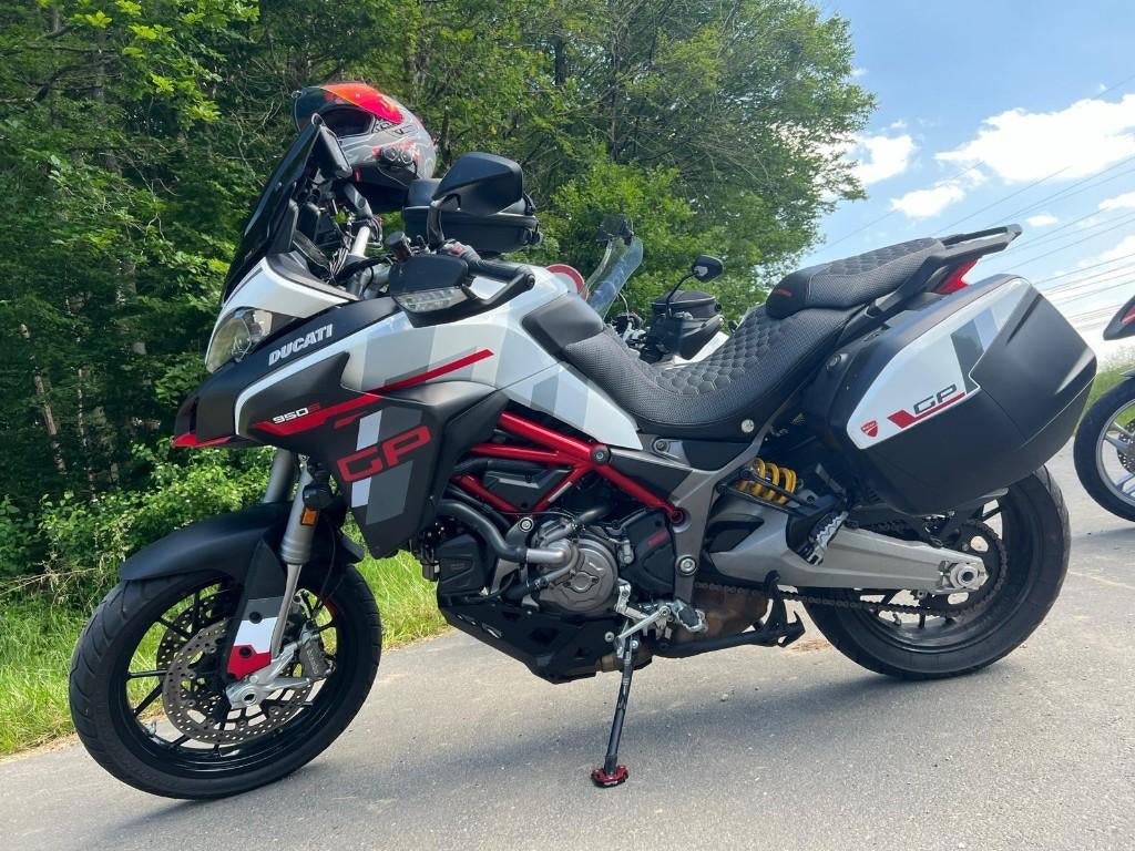 Multistrada 950S GP White, Motoren, Motoren | Ducati, 2 cilinders, Handvatverwarming, Motorrijbewijs A, Particulier