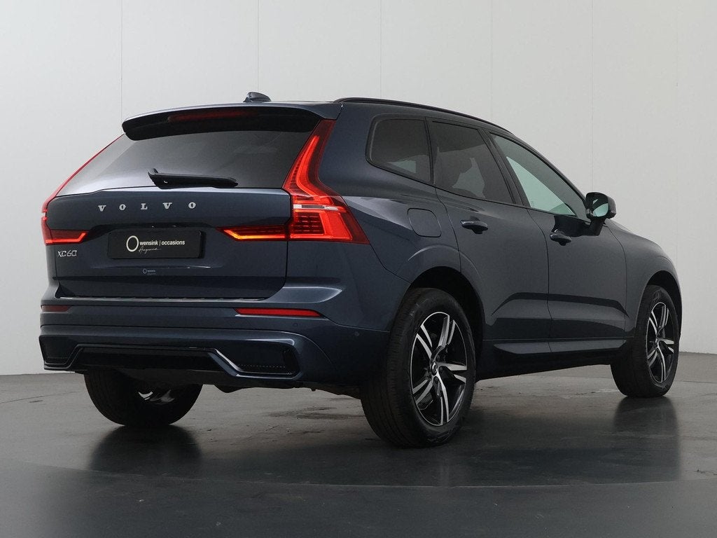 Volvo XC60 2.0 T6 Plug-in hybrid AWD R-Design | Panoramadak, Auto's, Volvo, Automaat, Gebruikt, Euro 6, 4 cilinders