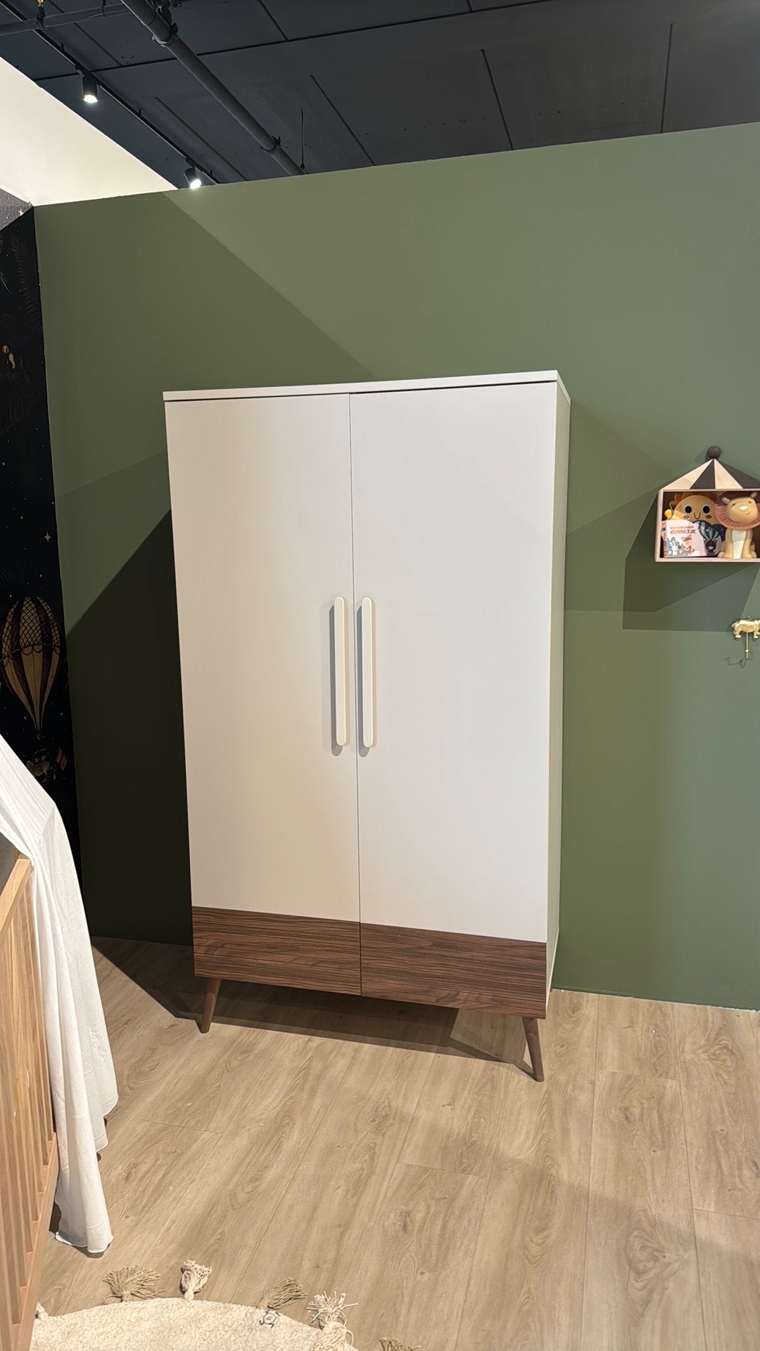 Kidsmill Sev / Sterre kast NIEUWSTAAT!, Huis en Inrichting, Ophalen, 100 tot 150 cm, Overige typen, Zo goed als nieuw
