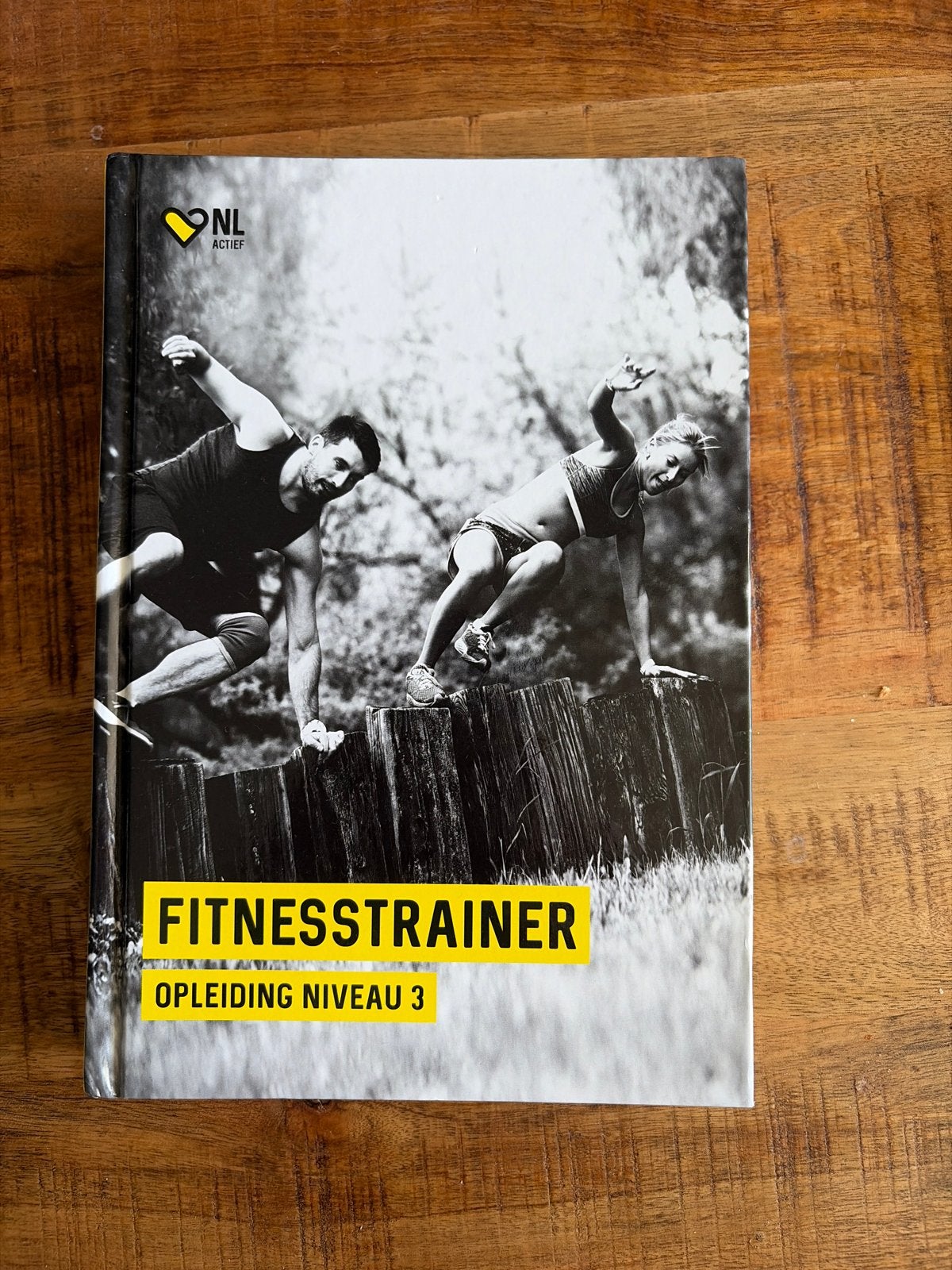 Opleiding Fitnesstrainer niveau 3, Ophalen of Verzenden, Zo goed als nieuw, Overige niveaus, Nederlands