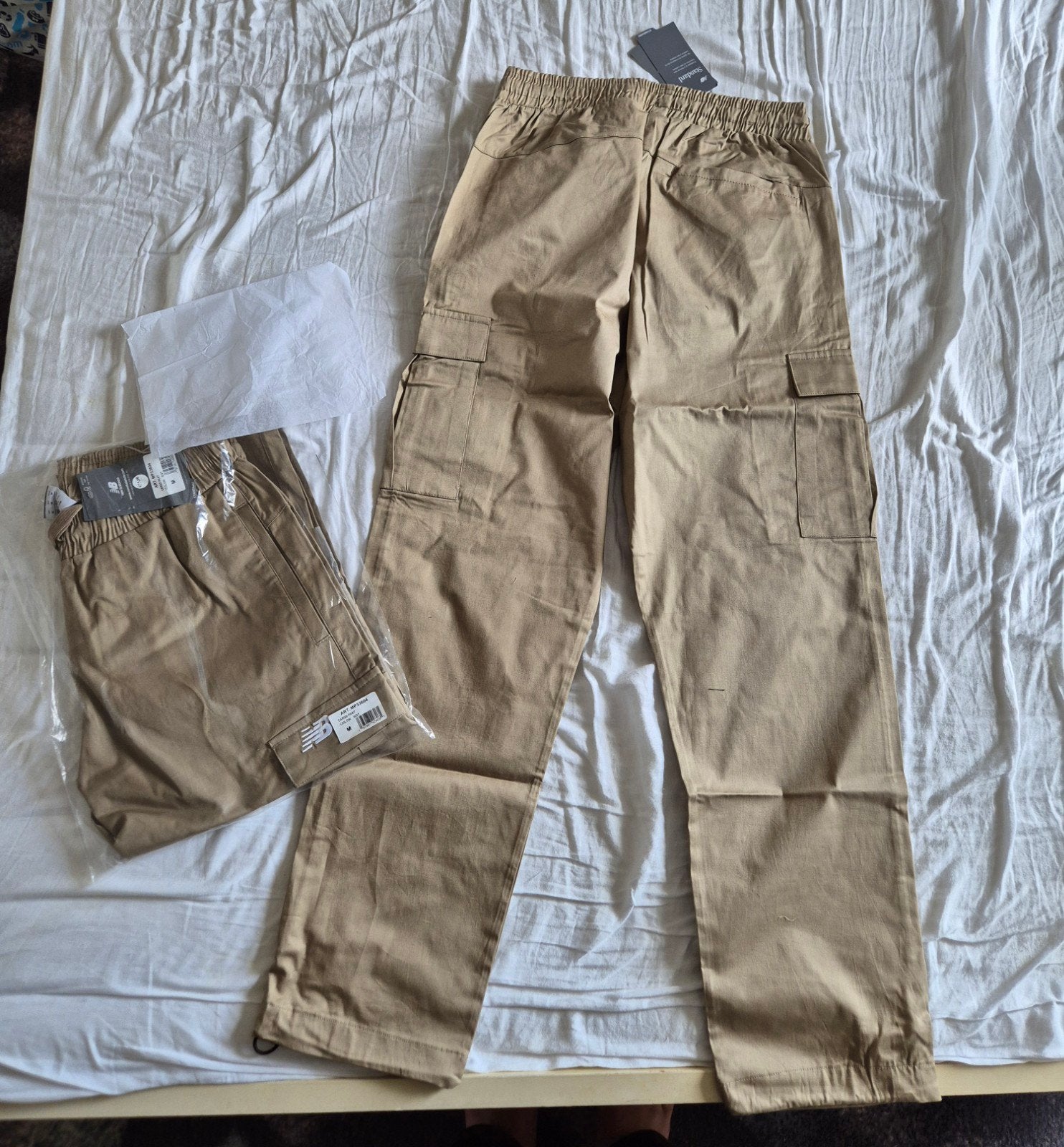 New Balance Combat Cargo broek splinternieuw met prijskaart!, Kleding | Heren, New Balance, Maat 48/50 (M), Beige, Nieuw