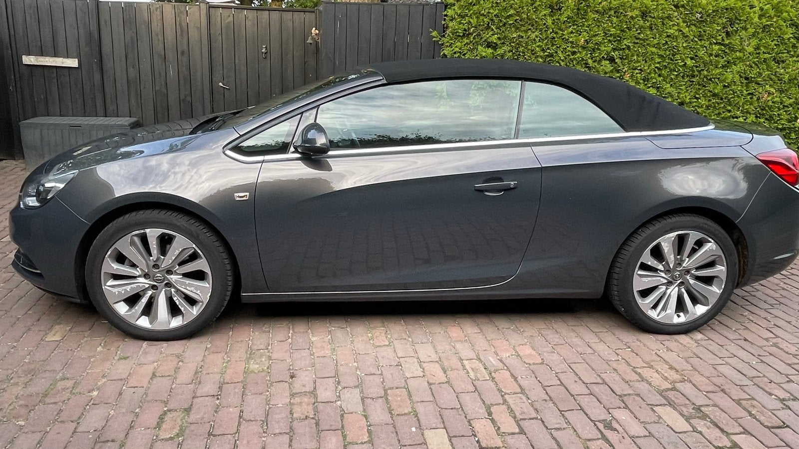 Prachtige Opel Cascada Cabrio 1.4 Turbo 88KW 2013 Grijs, Auto's, Opel, Particulier, Cascada, ABS, Airbags, Airconditioning, Automatische klimaatregeling