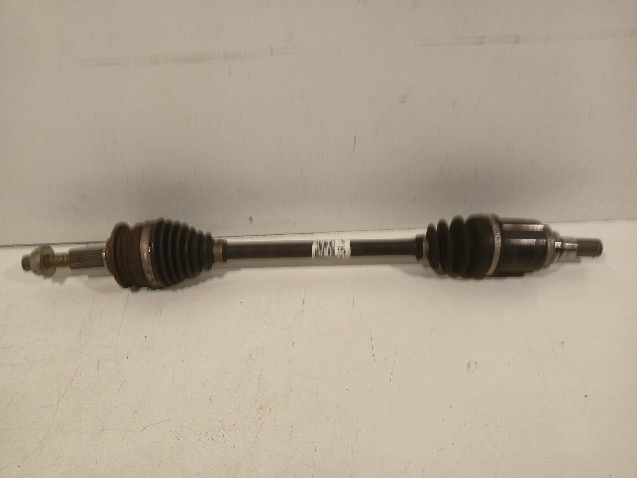 Aandrijfas links voor Suzuki Swift, Onderdelen@venauto.nl, Van der Ven Autorecycling B.V., Gebruikt, Ettenseweg 76, 4706 PB Roosendaal, The Netherlands