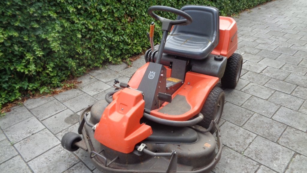 wegens inruil 1x husqvarna rider 16 /hydrostaat /met laswer, Ophalen, Gebruikt, Husqvarna, Nederland