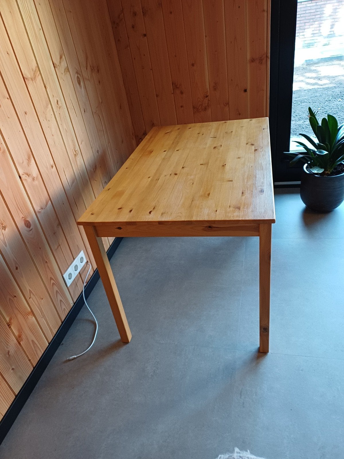 massief grenen tafel 120 x 70, Huis en Inrichting, Ophalen, Gebruikt, 100 tot 150 cm, 50 tot 100 cm