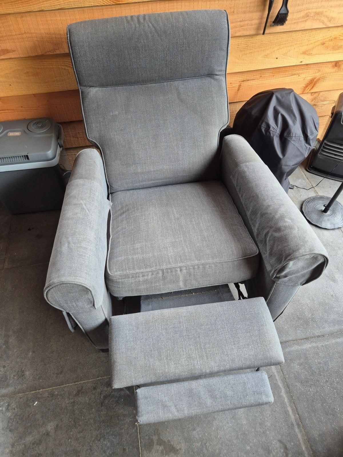 Gratis Grijze relaxfauteuil Ikea met voetensteun, Ophalen, Modern, Comfortabel, Gebruikt, 75 tot 100 cm
