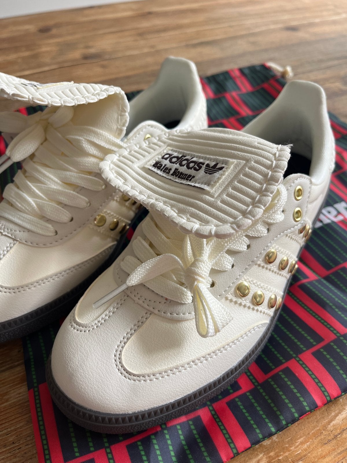 Adidas Samba Cream White Studs, Kleding | Dames, Schoenen, Wit, Nieuw, Ophalen of Verzenden, Sneakers of Gympen
