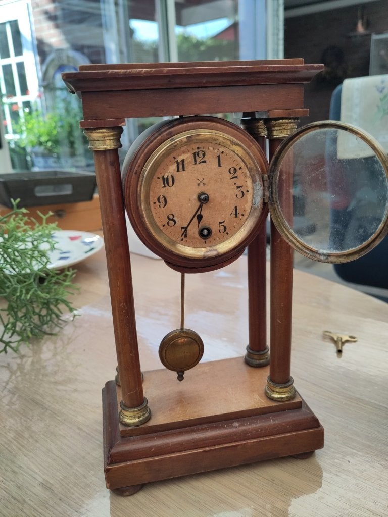 JUNGHANS Pfeilenkreuz Josefientje kolomklokje, Antiek en Kunst, Ophalen of Verzenden