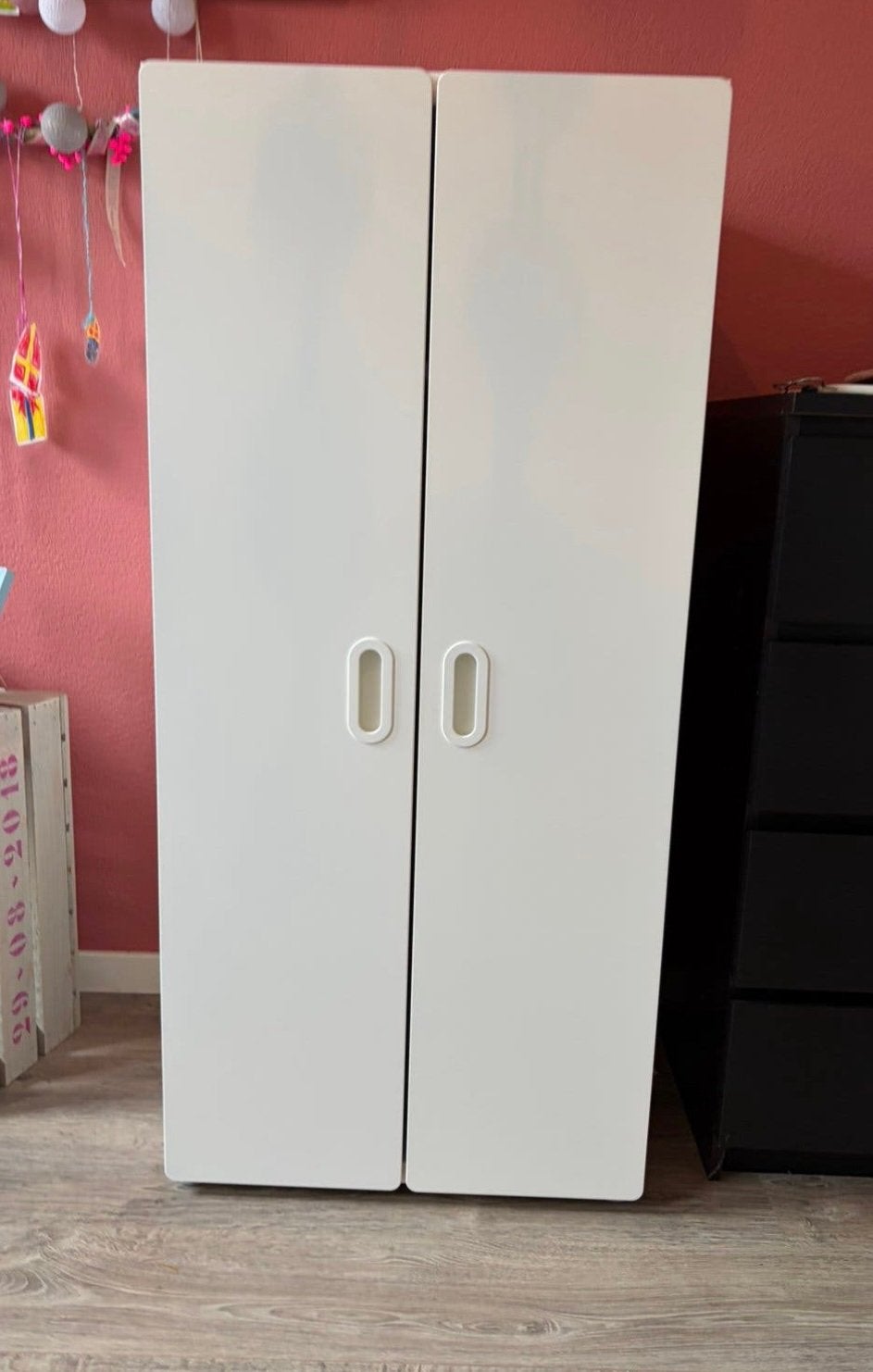 Ikea kinder kledingkast, Ophalen, Gebruikt, 100 tot 150 cm