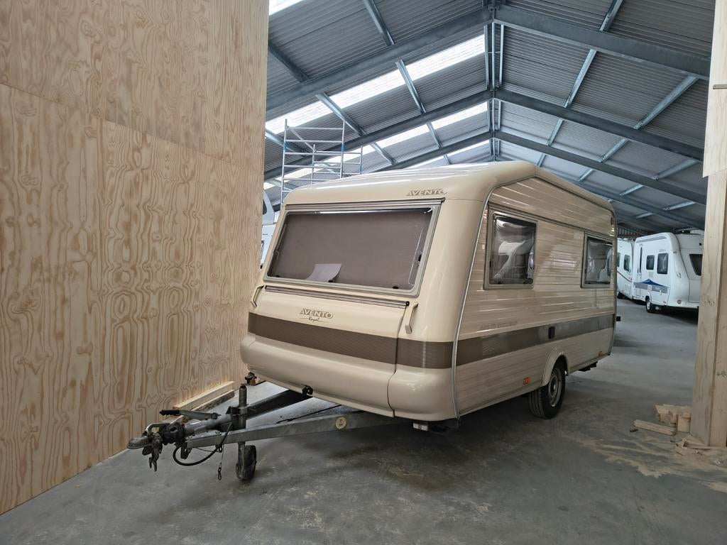Caravan Avento 420 TD, Caravans en Kamperen, Schokbreker, Avento, Dwarsbed, Treinzit