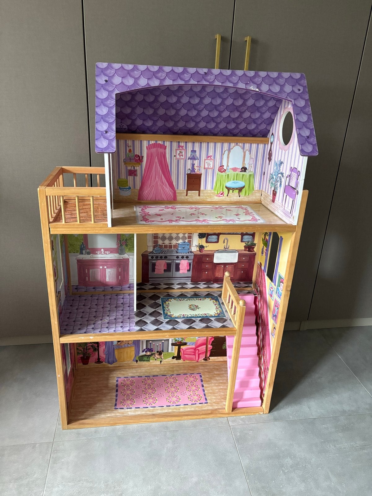Groot houten poppenhuis - 114cm hoog, Ophalen, Gebruikt, Poppenhuis
