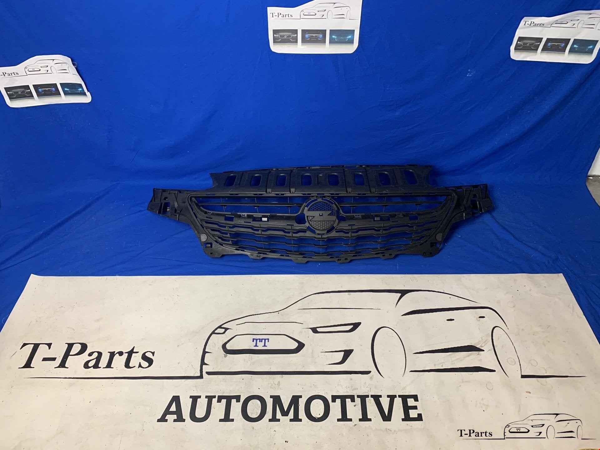 Opel Corsa E grill NIEUW 2014+ Bumper 39045431, Info@fabrikant.eu, Fabrikant BV, Opel, Nieuw
